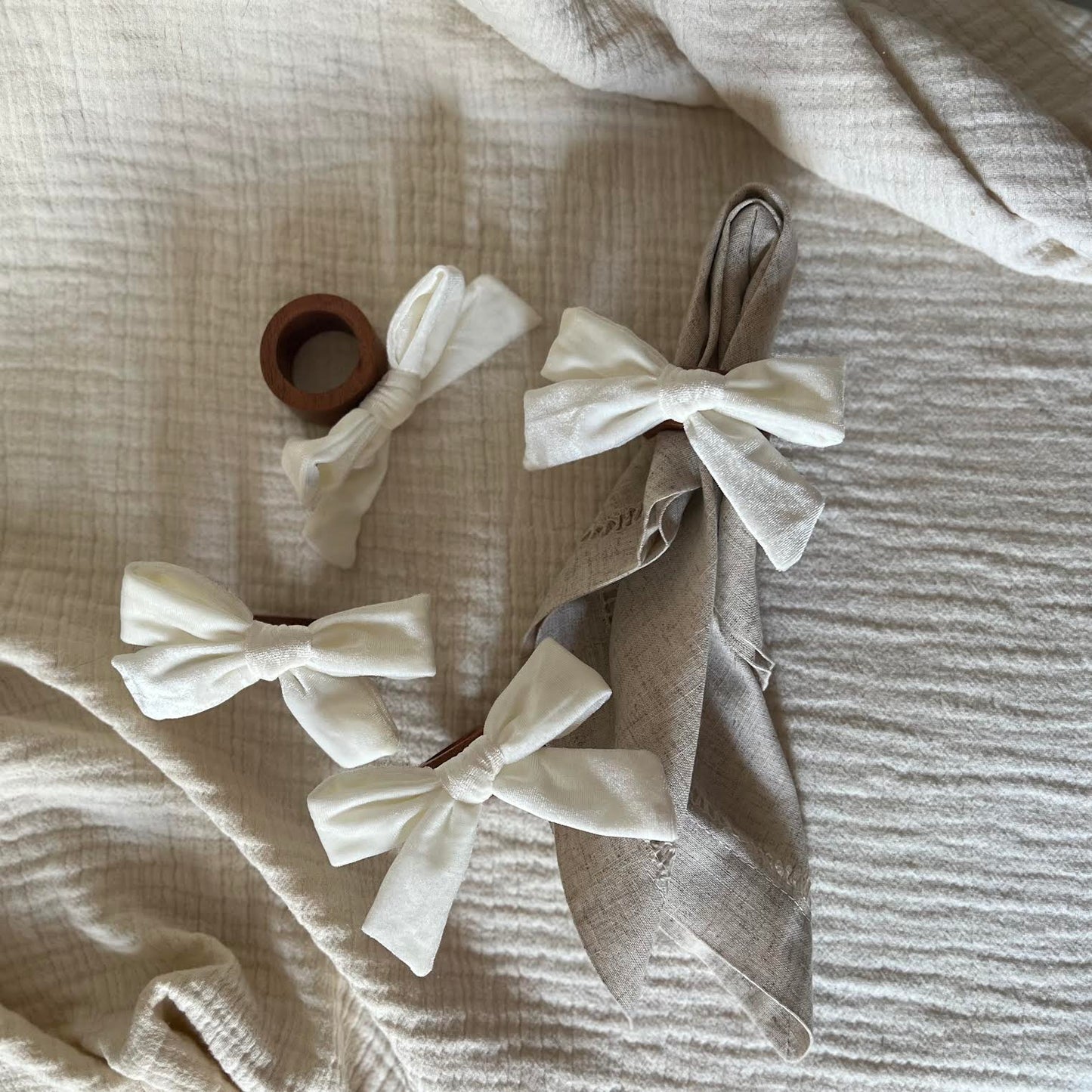 Bow Top Napkin Ring (set of 4) - White